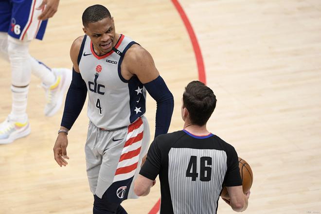 家人到场参 家人到场参