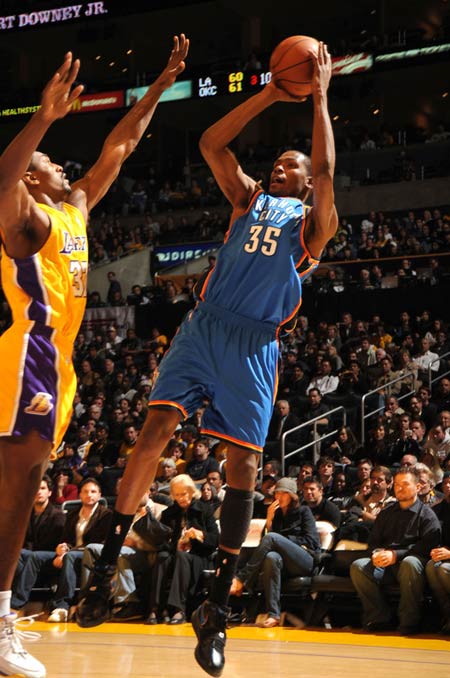 帮助青少年 帮助青少年