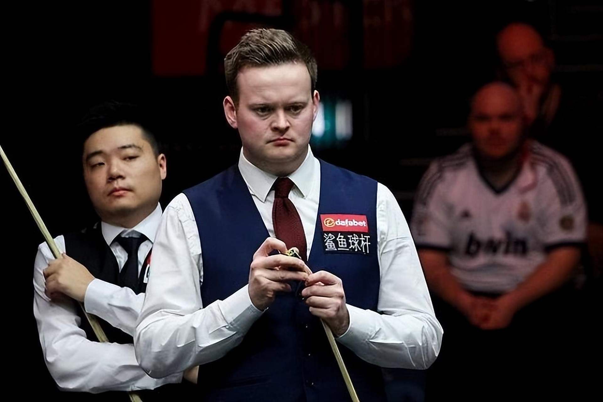 則表現出了 則表現出了