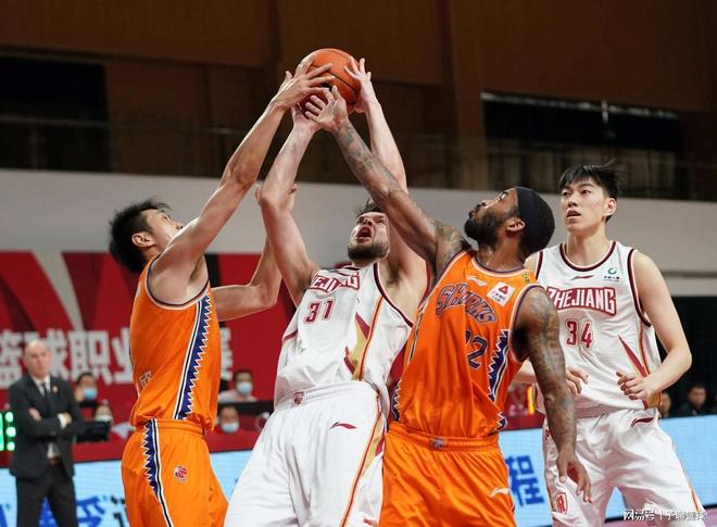 具备持球 具备持球