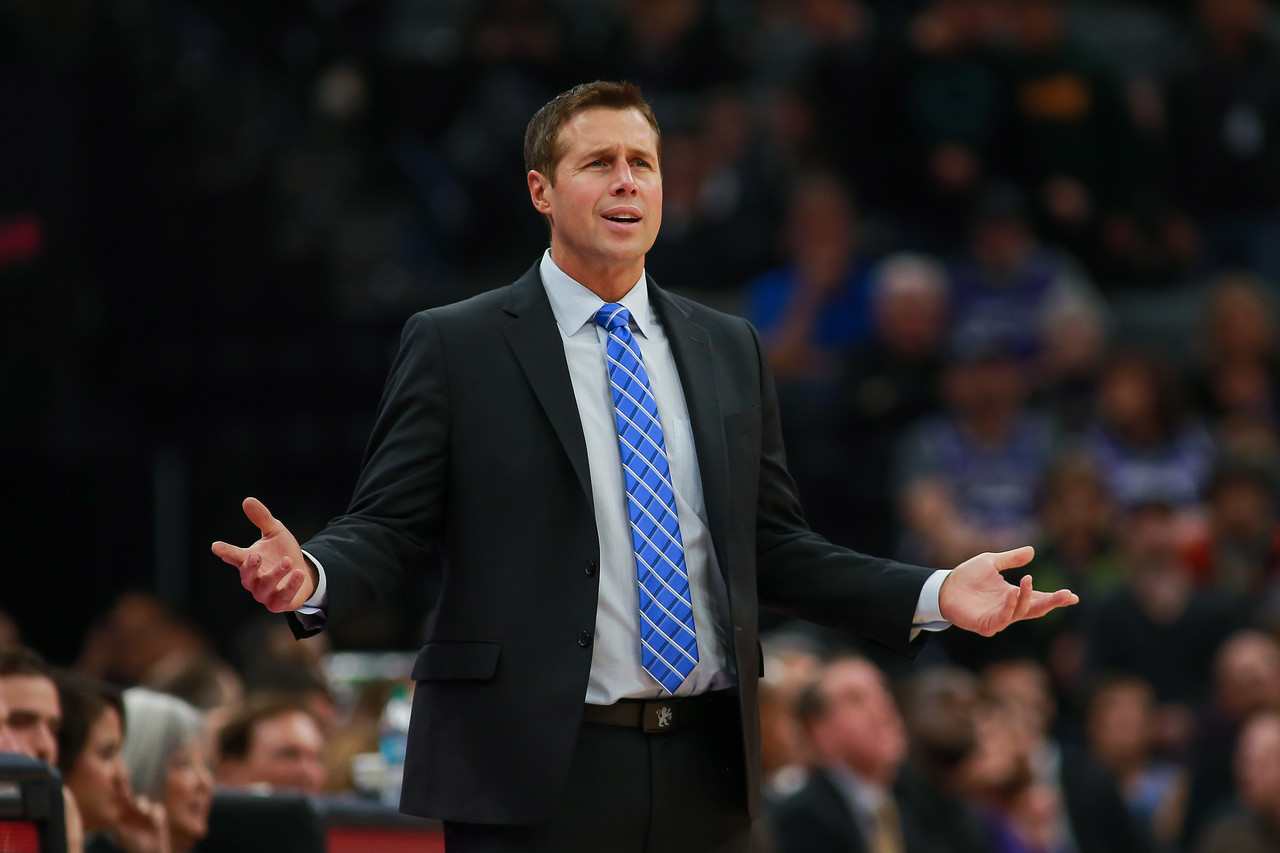 调锁住比赛 调锁住比赛